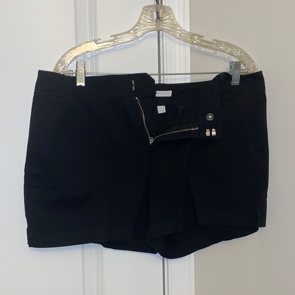 Black New York & company shorts size 14